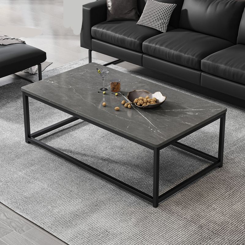 Mesa de centro simple rectangular de estilo moderno con estante - 16.5" H