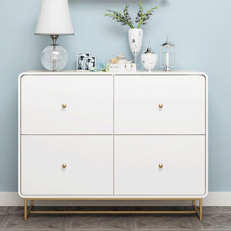 Moderne accentkist met ijzeren basis en massief hout zachte dichte borst