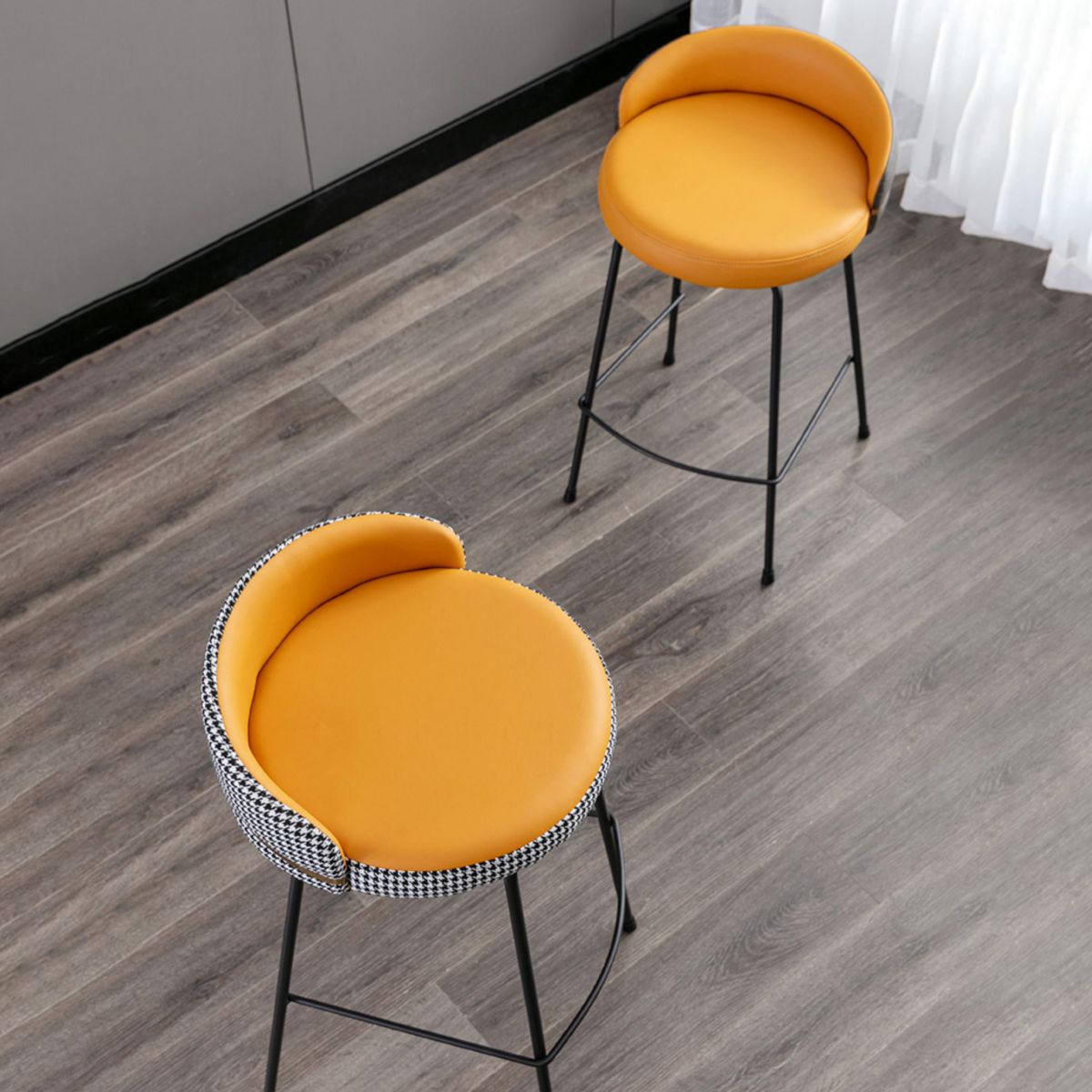 Contemporary Bar and Counter Stool Low Back Stool with 4 Legs in Black Clearhalo 'Bar Furniture' 'Bar Stools' 'bar_stools' 'furn' 'furn_bar_stools' 'Furniture' 'furniture_bar_stools' 'Kitchen & Dining Furniture' 1200x1200_2eac3f4b-5318-4a3d-bbf0-9002e58e9a60