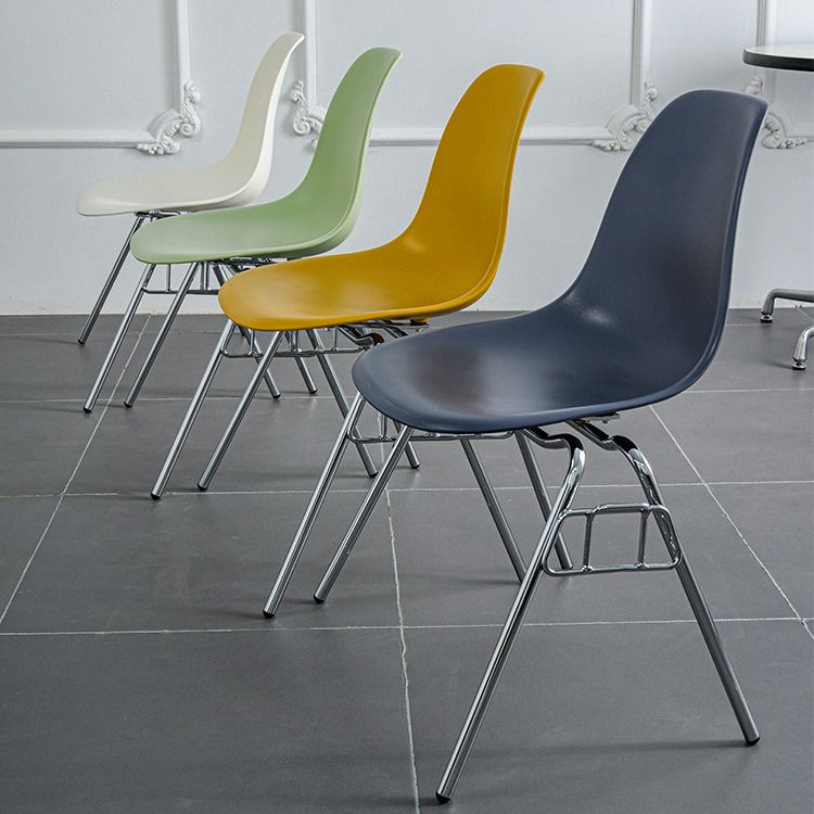 Minimalist Style Solid Back Plastic Chair for Home Use Stackable Armless Side Chair Clearhalo ' kitchen&dining_furn' 'Dining Chairs' 'Dining Tables & Seating' 'dining_chair' 'Furniture' 'furniture_dining_chair' 'Kitchen & Dining Furniture' 'kitchen' 1200x1200_2eb2b979-34c1-433d-8094-f18c3d6c1356