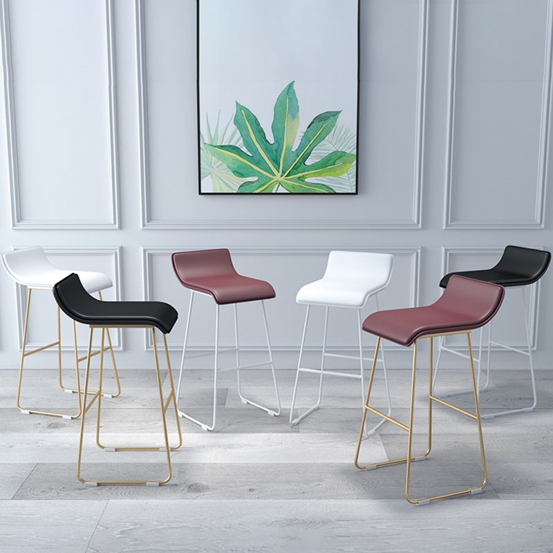 Industrial Armless Counter Stool Solid Wave Seat Bar Chair with Metal Legs Clearhalo 'Bar Furniture' 'Bar Stools' 'bar_stools' 'furn' 'furn_bar_stools' 'Furniture' 'Kitchen & Dining Furniture' 1200x1200_2ed2e2a9-f7f1-4553-865d-4902da028525