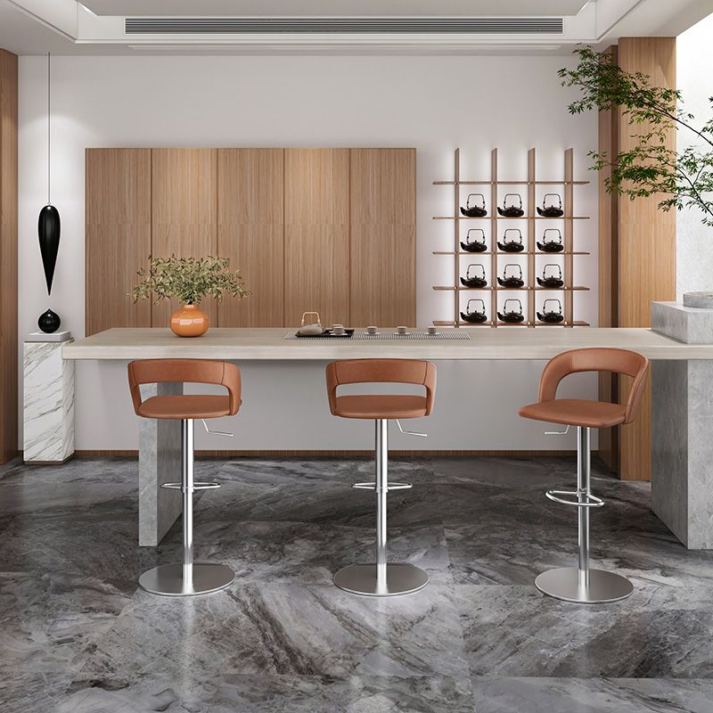 Verstellbare Zählerhöhenhocker modern