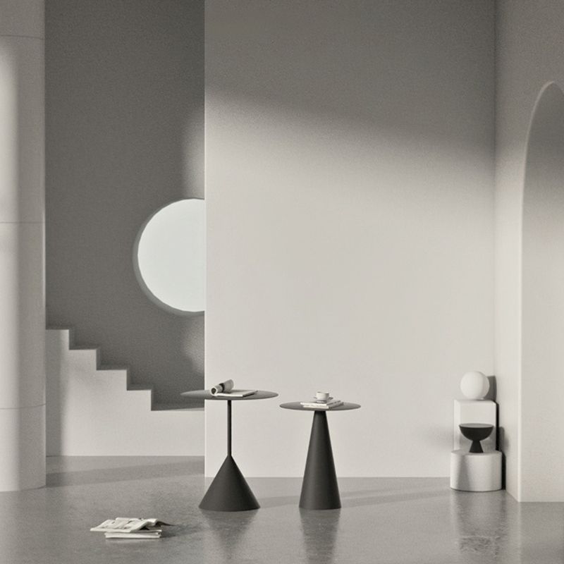 Mesa de metal redonda moderna de mediados de siglo con mesa de café de la base de pedestal