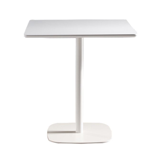 Salle à manger au café table de restauration industrielle table de salle à manger en bois