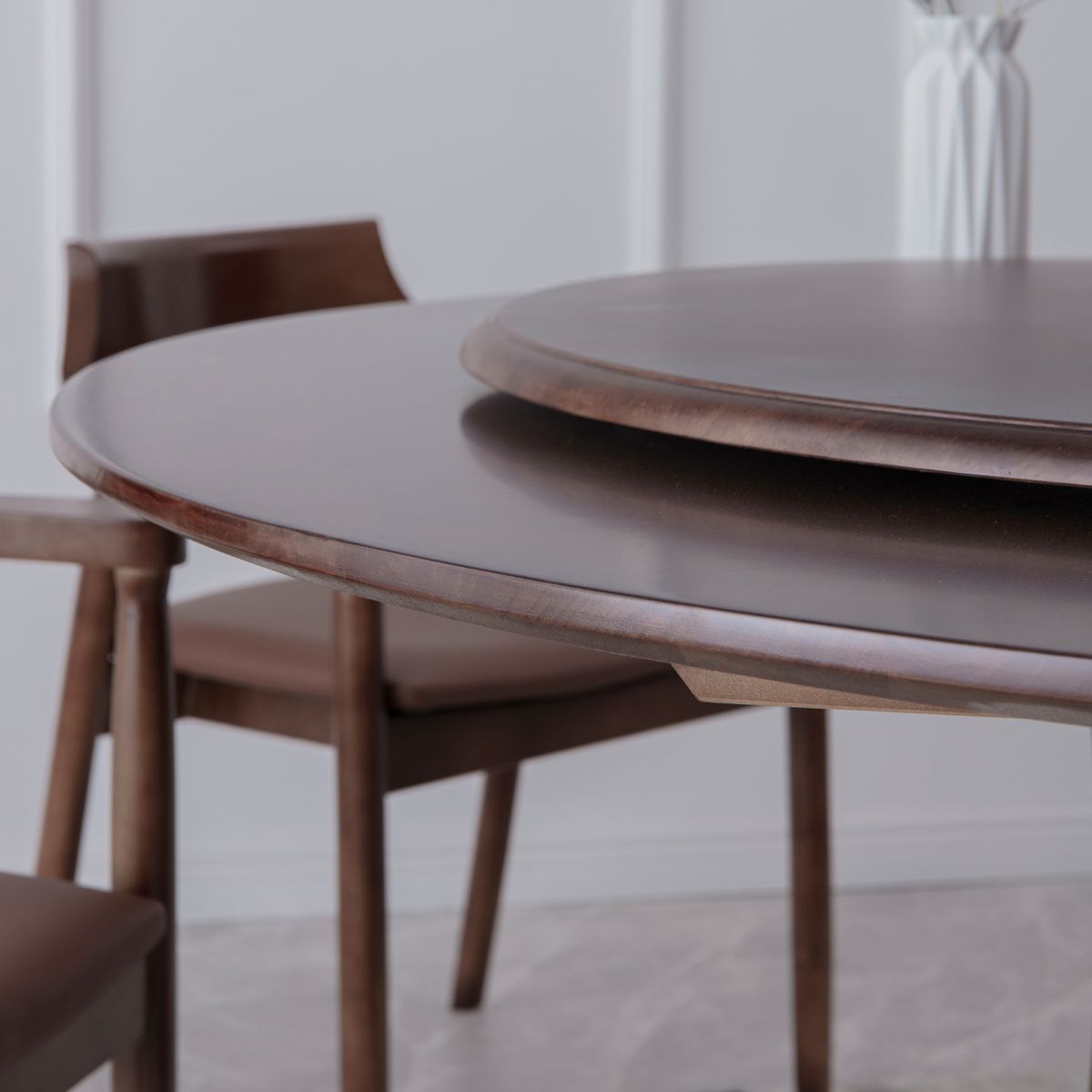 Rotatable Wooden Round Table in Brown Rubber Wood Dining Table with Pedestal Clearhalo ' dining_table' 'Dining Tables & Seating' 'Dining Tables' 'furn' 'furn_dining_table' 'Furniture' 'furniture_dining_table' 'Kitchen & Dining Furniture' 'kitchen&dining_furn' 'kitchen' 'kitchen_dining_table' 1200x1200_2f7aac84-6cea-4f39-93a7-602e774f8fa4