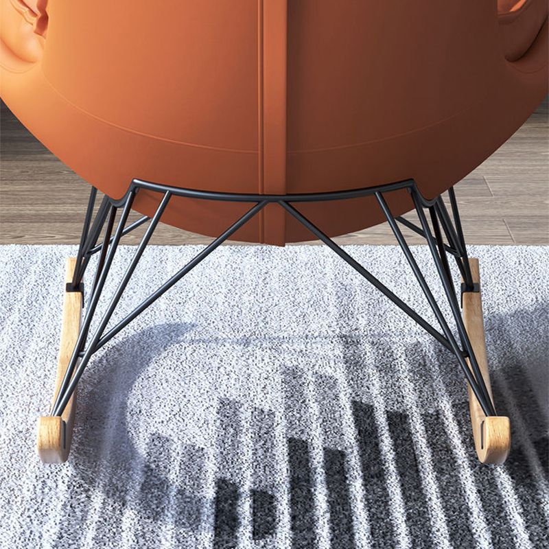 Chaise à bascule contemporaine Chaise de culbuteur en bois massif avec coussin de siège