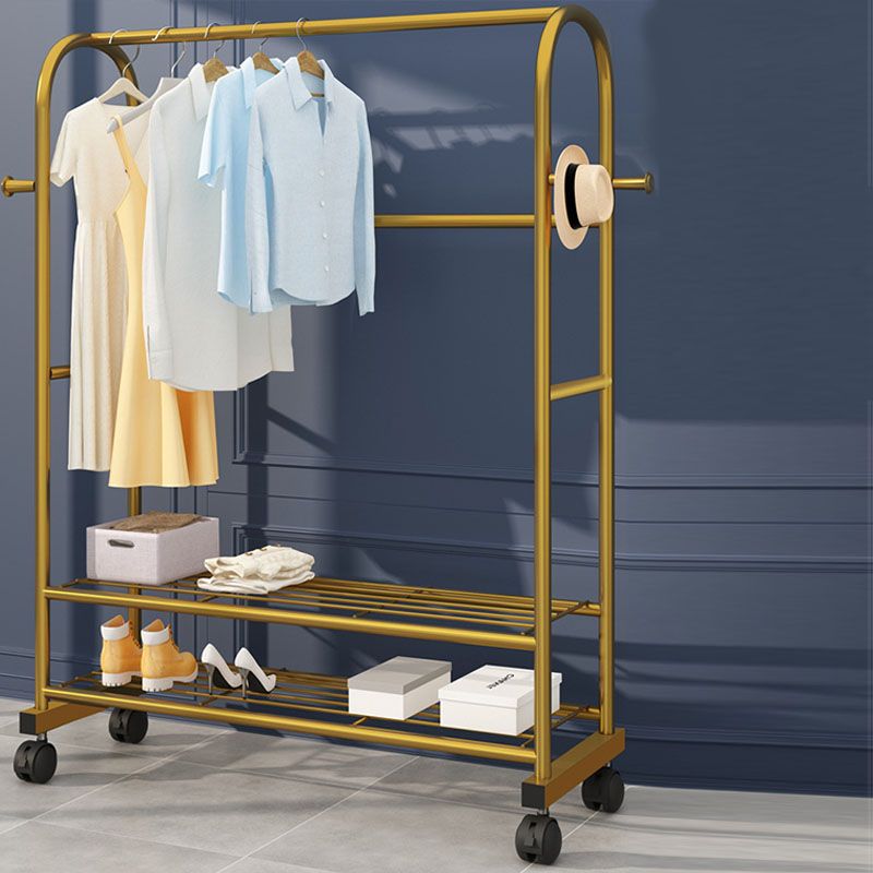 Rack de manteau de style glam métal étagères autoportantes.