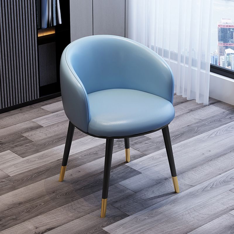 Eigentijdse eetkamerstoel lederen eetkamerstoel met zwarte benen