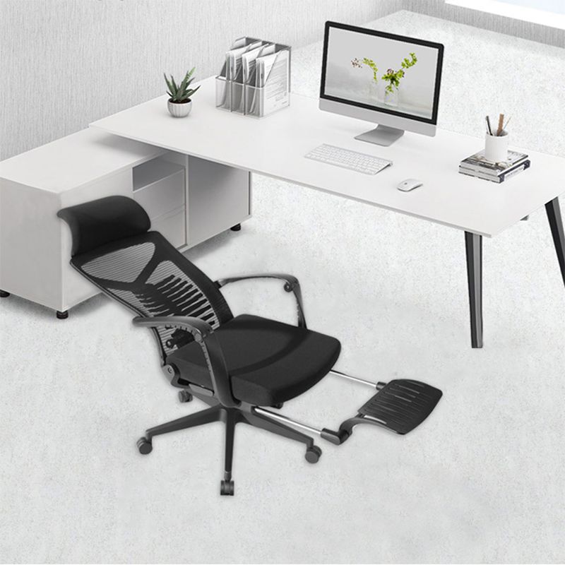 Fixed Arms Desk Chair Modern Adjustable Seat Height Swivel Chair with Footrest Clearhalo 'furn' 'furn_office_chair' 'Furniture' 'Office Chairs' 'Office Furniture' 'office_chair' 1200x1200_2ff6d782-88cb-4024-8016-9b938f3bb3e3