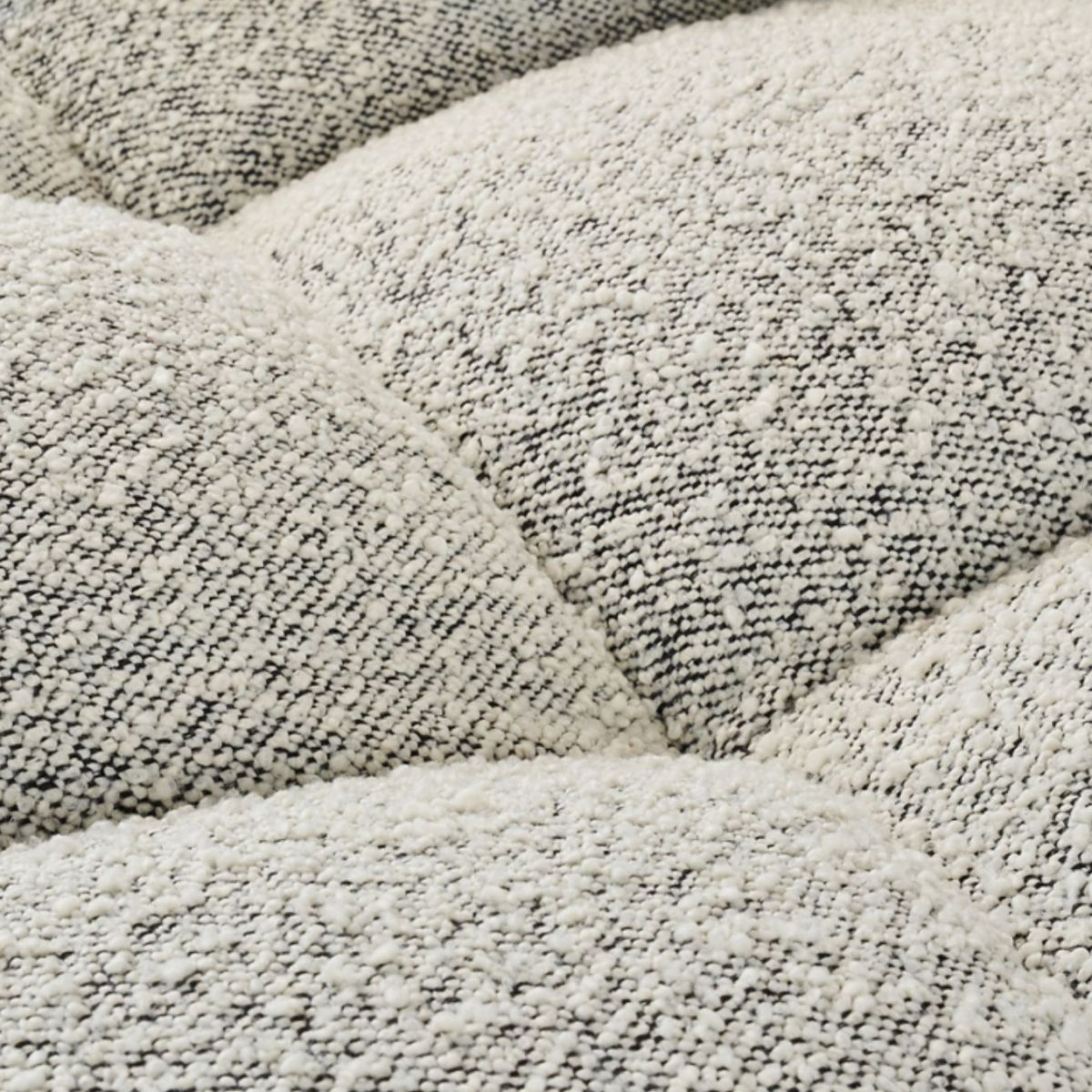 リビングルーム用の現代的な正方形の腕のタイトタイトバックソファソファ