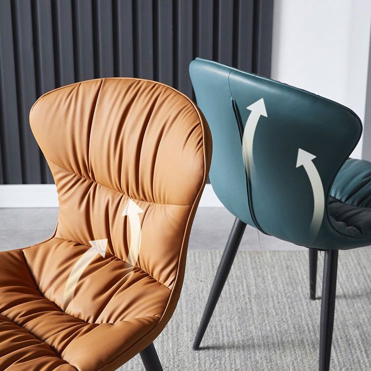 Silla de comedor de cuero falso silla sin brazo con piernas negras