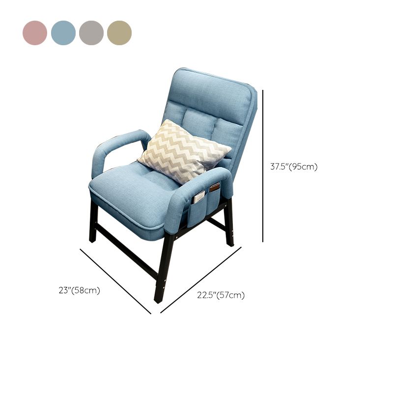 Eigentijdse metalen benen recliner stoel met getufte rug en positie slot terug