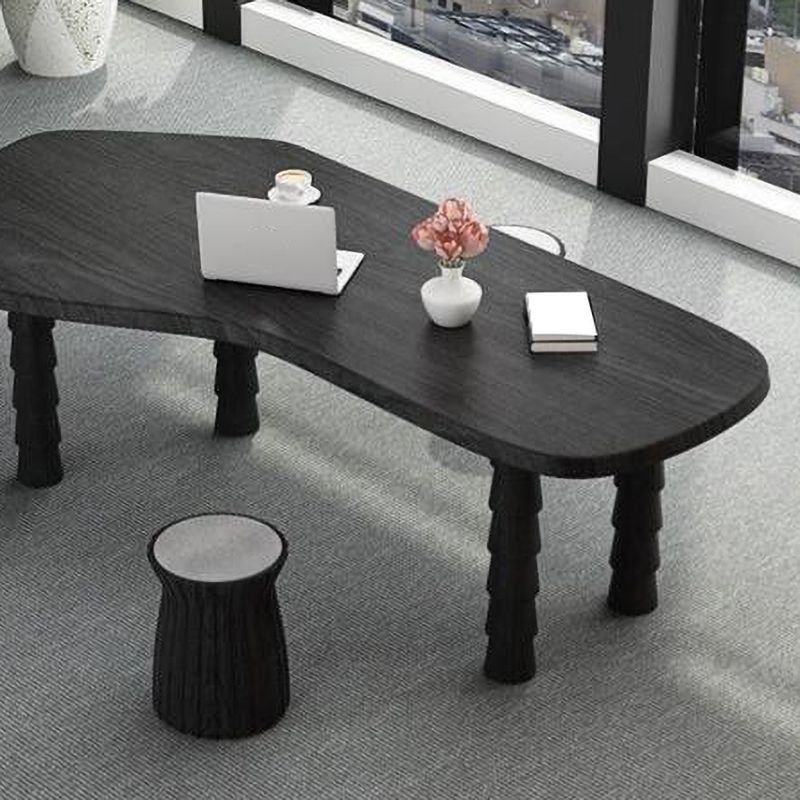 Table de l'ordinateur portable de bureau en forme de forme gratuite Bureau d'écriture en bois massif en noir