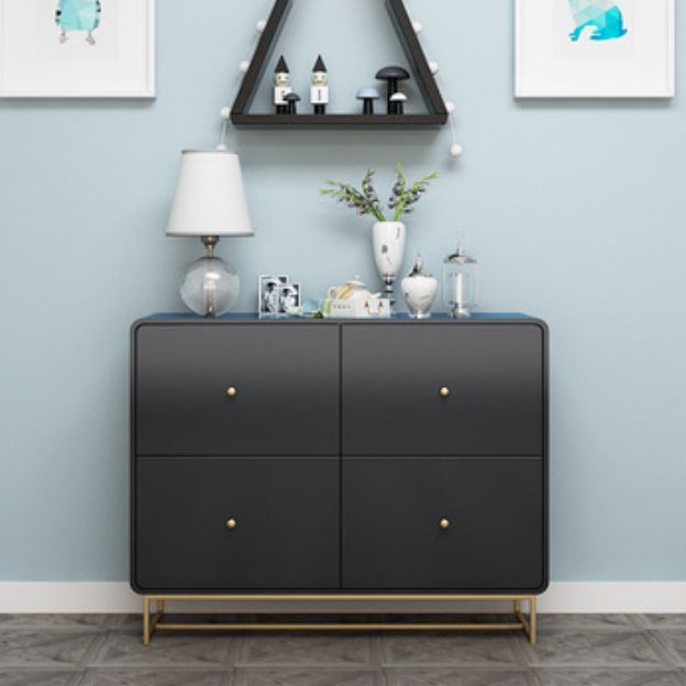 Moderne accentkist met ijzeren basis en massief hout zachte dichte borst