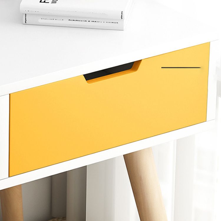 スカンジナビアの2ドロワーズテーブルドレッシングテーブル木材鏡メイクの虚栄心