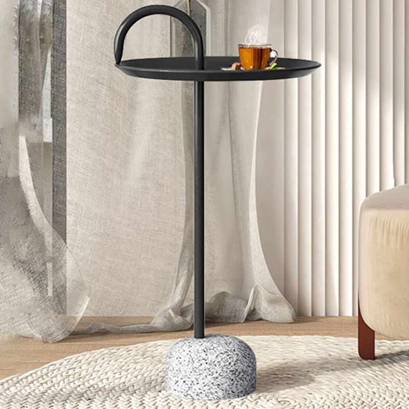 Mesa de esquina de pedestal de la mesa del lado de hierro de mediados de siglo para la sala de estar para la sala de estar