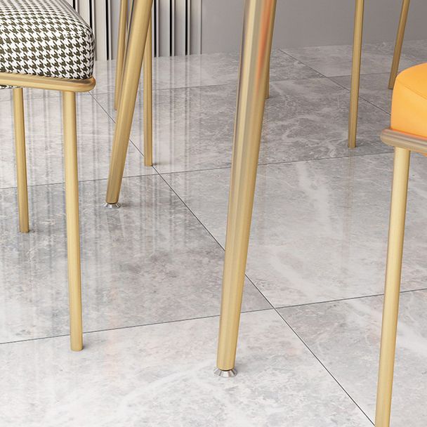 Steen bovenste eettafel industriële rechthoekige tafel met 4 gouden poten