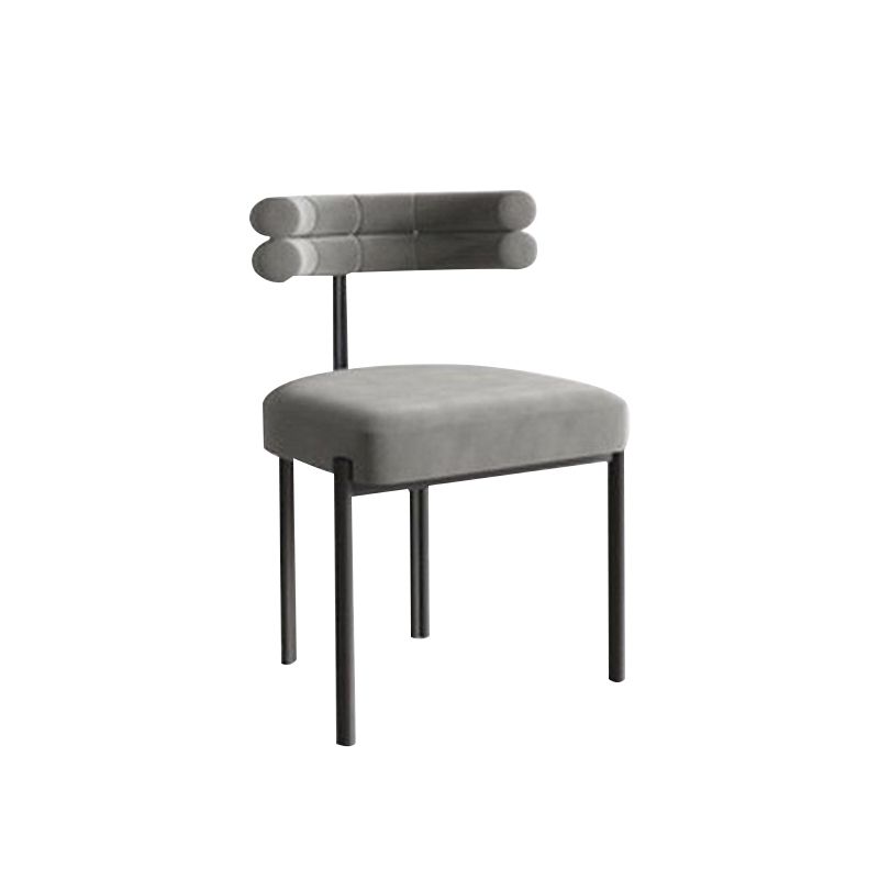 Moderne eenvoudige metalen zijstoel gestoffeerde eetkamerstoelen voor thuisgebruik