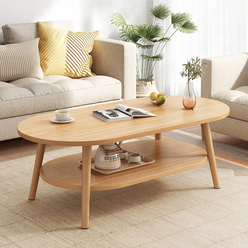 Table basse à quatre pieds en bois artificiel ou table d'appoint avec étagère