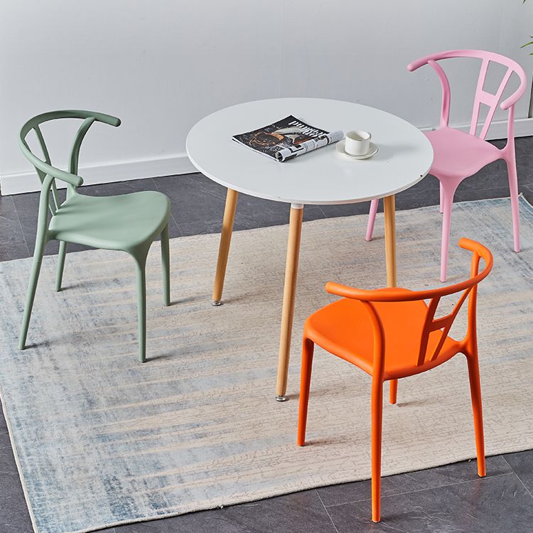 Modern Style Plastic Dining Chair Stackable Armless Dining Side Chair for Kitchen Clearhalo ' kitchen&dining_furn' 'Dining Chairs' 'Dining Tables & Seating' 'dining_chair' 'furn' 'furn_dining_chair' 'Furniture' 'furniture_dining_chair' 'Kitchen & Dining Furniture' 'kitchen' 1200x1200_31b1d7f5-f36d-4fd1-a187-e0262be621b2