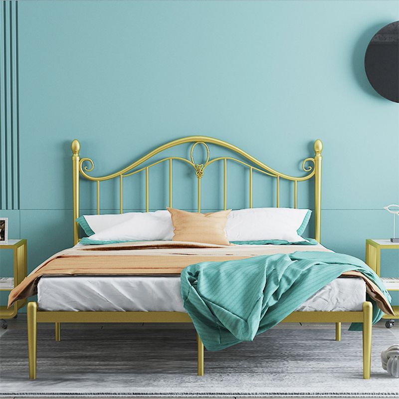 Letto a filo aperto da 45 "a base di metallo standard glam alto con testiera ad arco