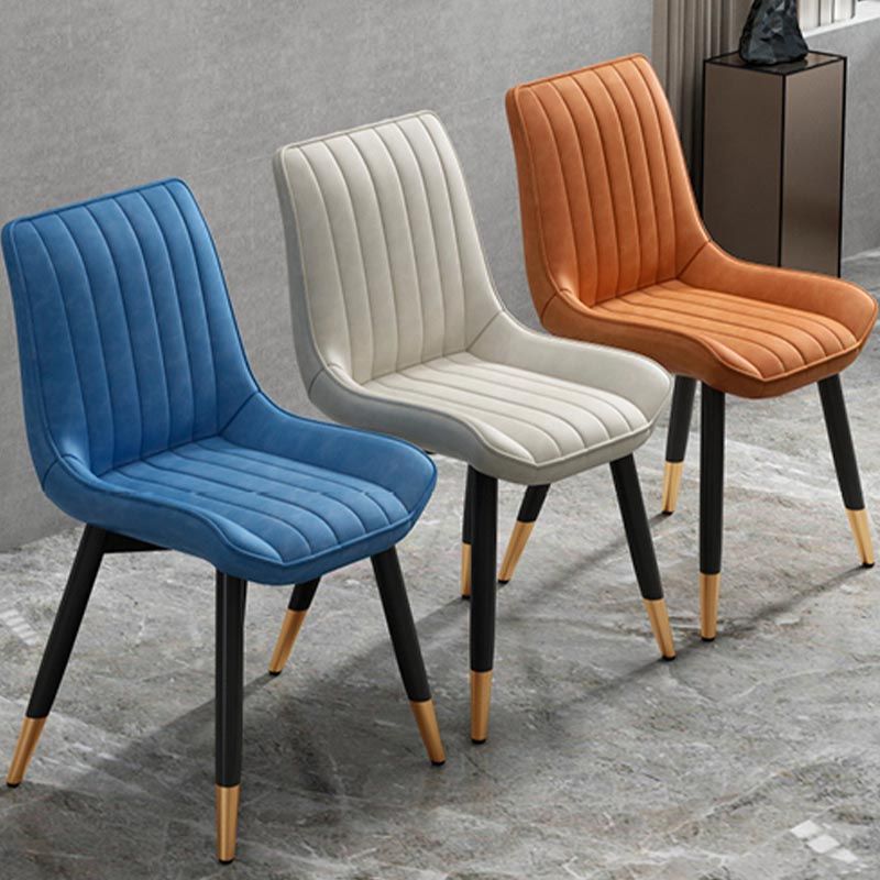 Silla de comedor Glam de piel sintética, silla Parsons con acabado mate para el hogar