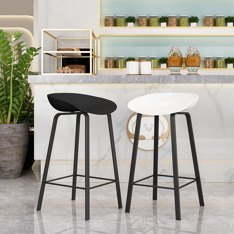 Modern Backrest Armless Counter Stool Plastic Bar Stool with Metal 4 Legs Clearhalo 'Bar Furniture' 'Bar Stools' 'bar_stools' 'furn' 'furn_bar_stools' 'Furniture' 'Kitchen & Dining Furniture' 1200x1200_321fabb6-8c4d-404e-96d8-0da6f7cdde86