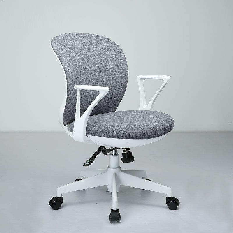 Silla ergonómica de escritorio en medio trasero silla de oficina giratoria ajustable con ruedas
