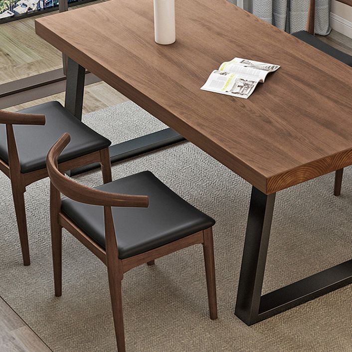 Mesa de comedor de madera sólida Mesa de comedor contemporánea con base de trineo
