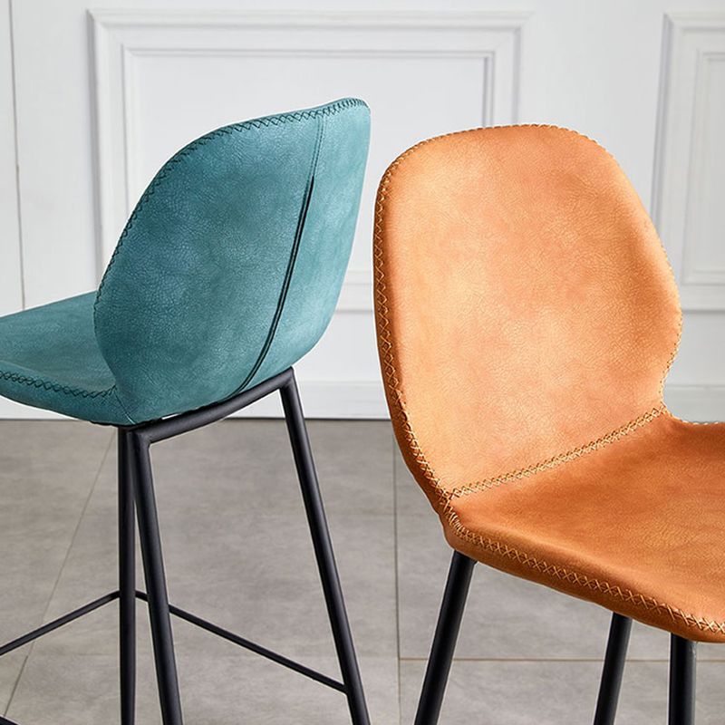 Sgabelli da bar in pelle contemporanea sgabello interno con zampe di ferro e bassa