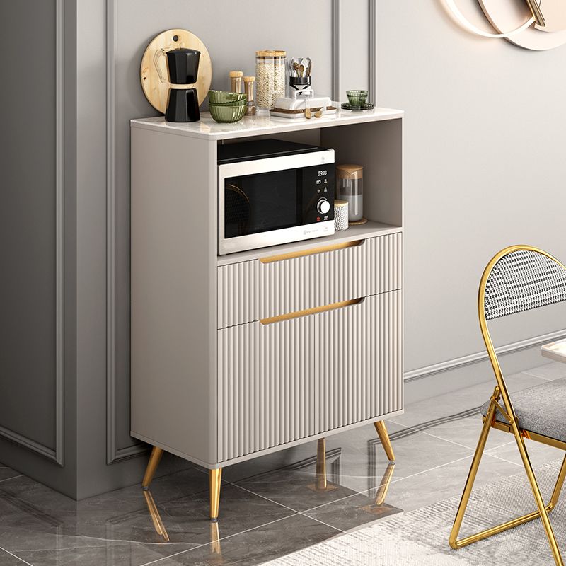 Sideboard a buffet in stile moderno Sideboard in pietra con cassetto e armadi