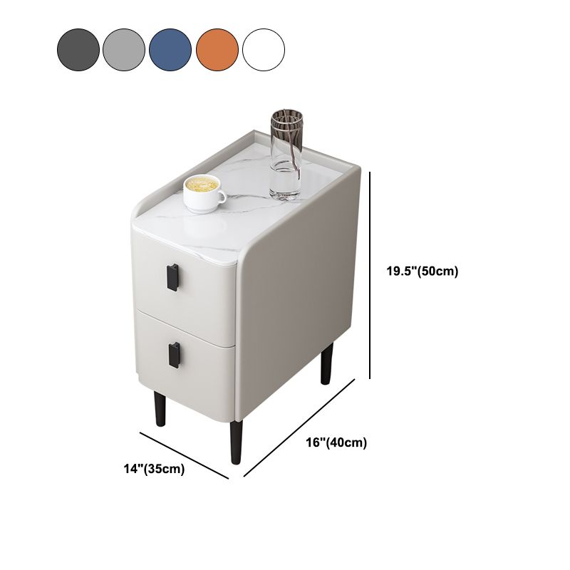 4脚のある木製ナイトスタンド20インチの高さのアクセントテーブルナイトスタンド