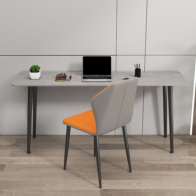 Table de travail à la maison de forme rectangulaire Bureau d'écriture en pierre en gris / blanc