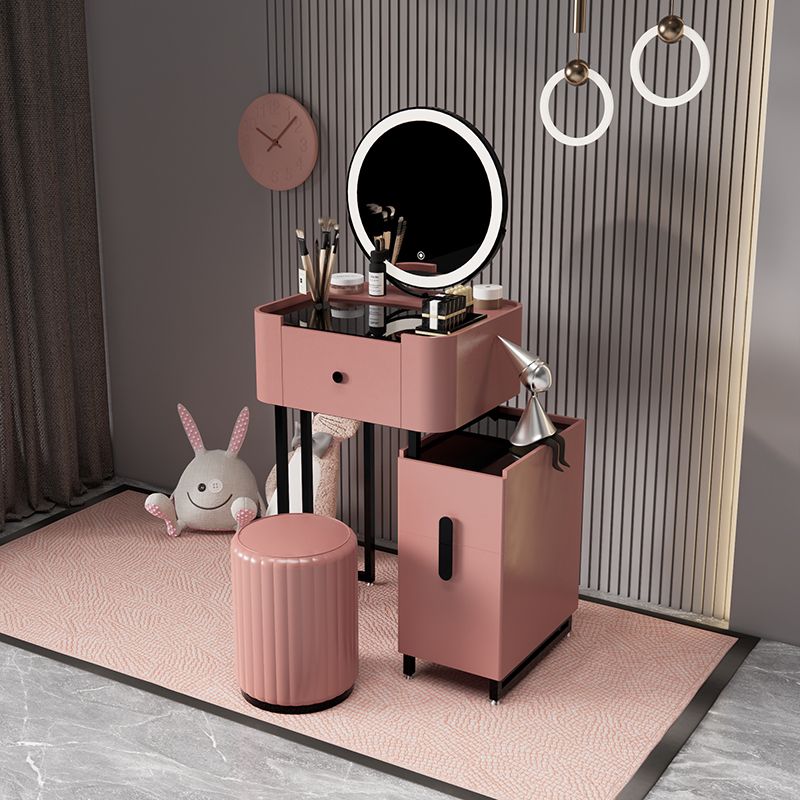 Copeador de maquillaje de cuero moderno de tocador moderno de mediados de siglo con espejo y taburetes