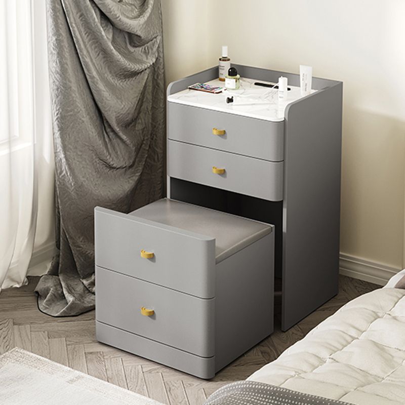 Cadre rocheux de style moderne commode de tiroir en bois massif en bois massif gris / marron clair