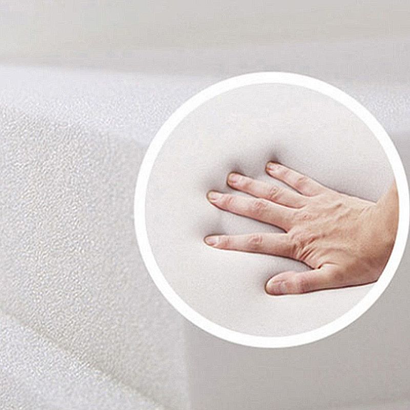 Divano a braccio quadrato moderno con cuscini in bianco per soggiorno