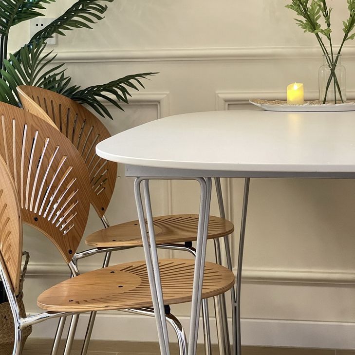 Mesa blanca de madera maciza mesa de comedor ovalado contemporáneo con 4 patas