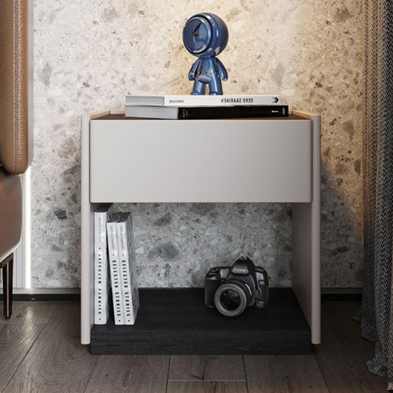 Comodino moderno da 1 trampolino in legno massiccio da 20 "comodini