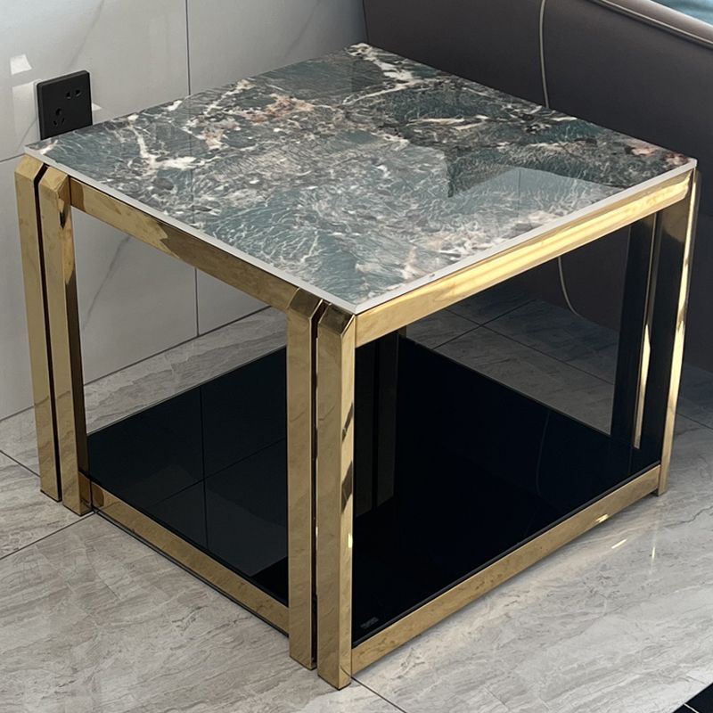 棚付きの石の上端テーブルグラムフレームソファのサイドテーブルリビングルーム