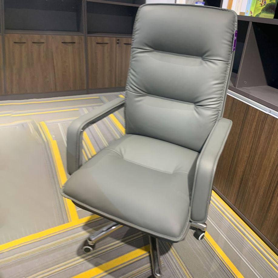 ホイールのエグゼクティブチェアフェイクレザーマネージャーの椅子とスイベル