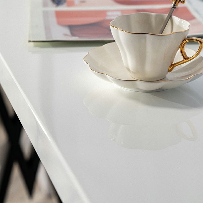 Tavolo da bar in legno in solido bianco tavolo da bistrot industriale con telaio in metallo nero