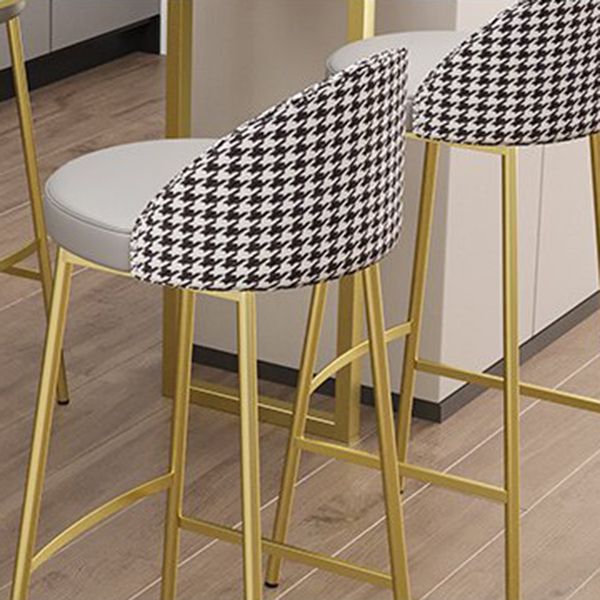 Cuscino in pelle in finto sgax in metallo glam in finitura opaca per interno