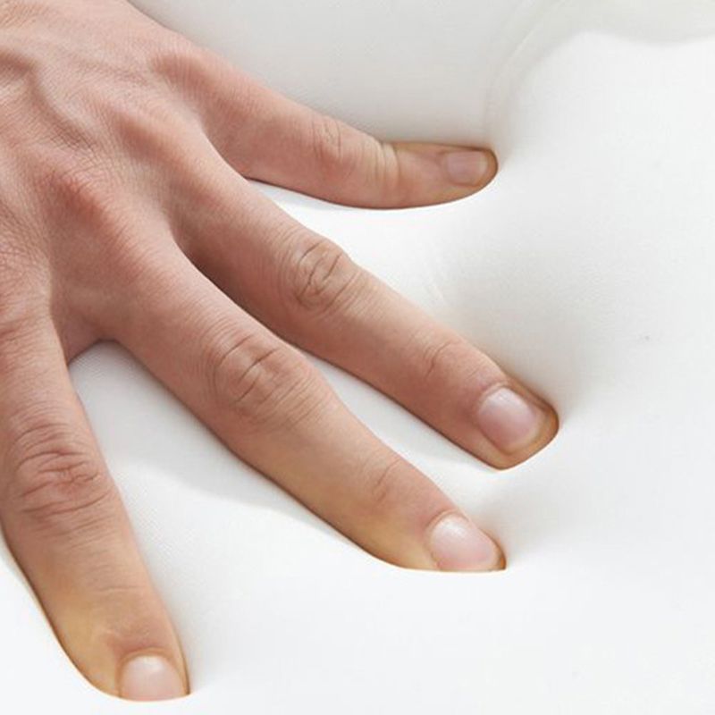 Sillas de comedor de cuero de forma glamorosa sillas laterales sin brazos con patas de madera para cocina