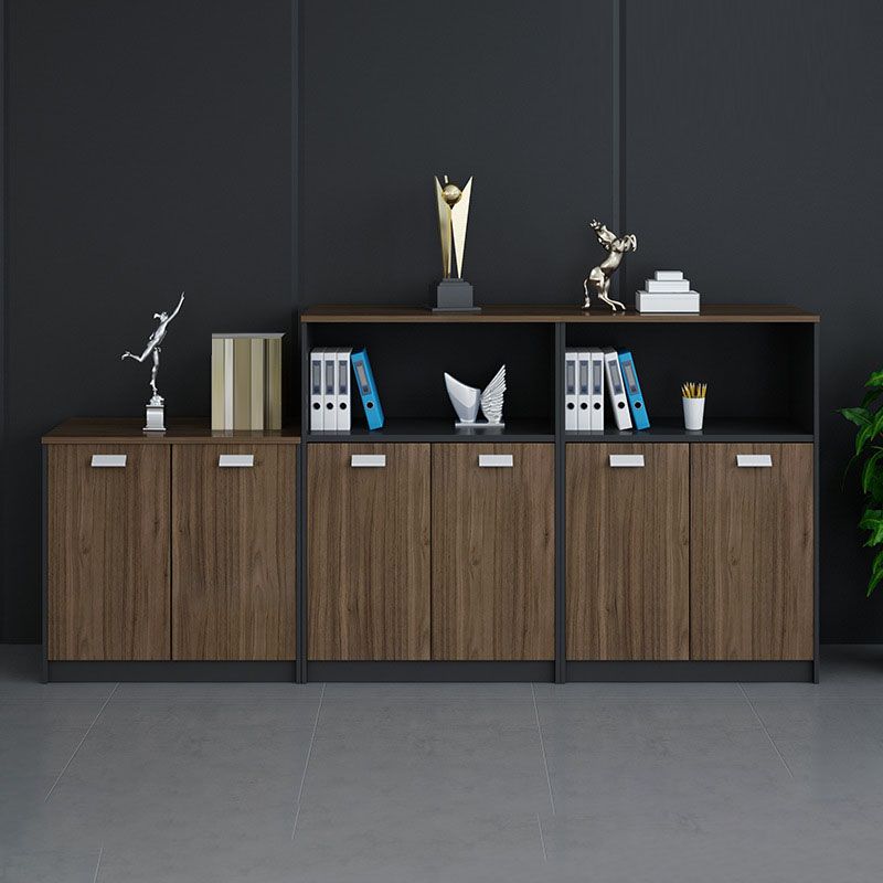 Babor de archivos de madera de archivos verticales modernos de mediados de siglo