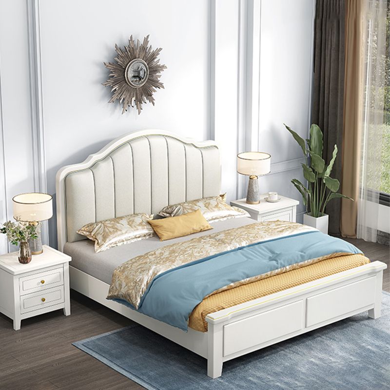 Telaio da letto in pelle con finto letto standard in legno glam con testiera