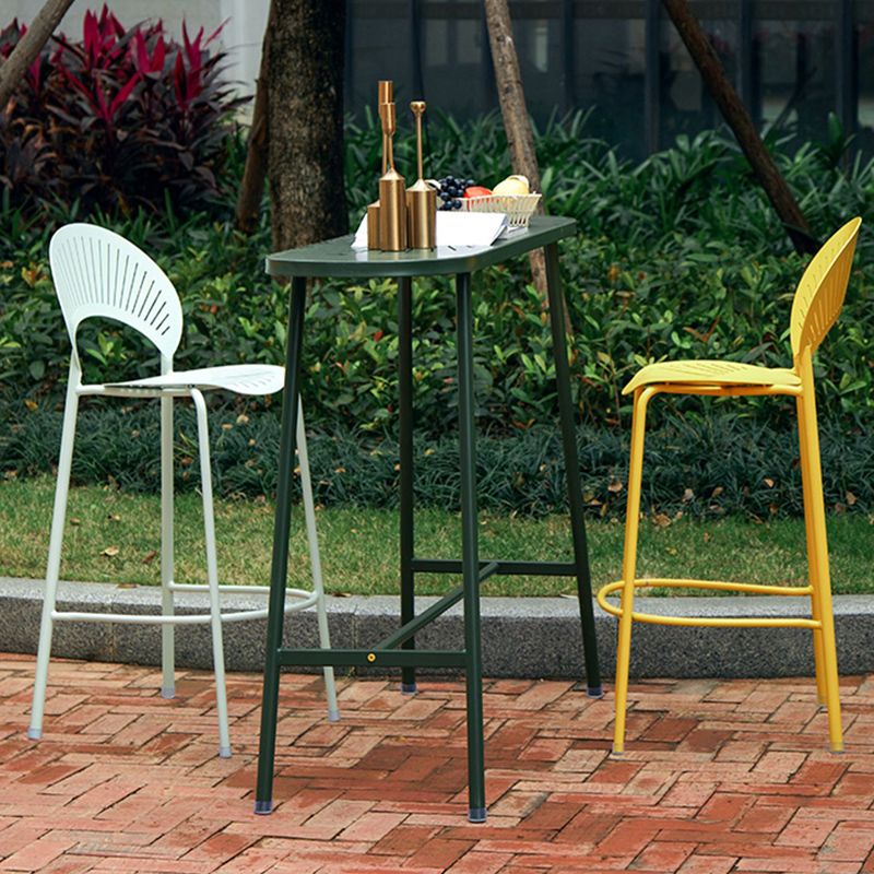 Industrial Outdoor Oval Bar Dining Table Metal Bar Table with Trestle Base Clearhalo 'Bar Furniture' 'Bar Tables' 'bar_tables' 'furn' 'furn_bar_tables' 'Furniture' 'Kitchen & Dining Furniture' 1200x1200_35f64f2e-7eb1-45d2-91b8-0f382354aa20