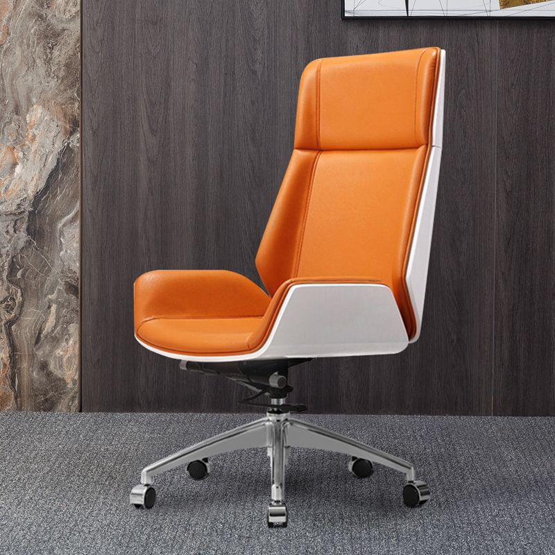 Ergonomischer, verstellbarer Bürostuhl mit silberner Metallbasis, moderner Bürostuhl