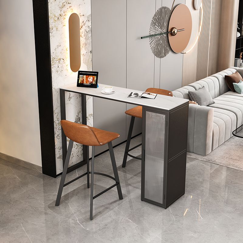 Sgabelli da bar in metallo glam in finta pelle con sgabelli con gambe nere