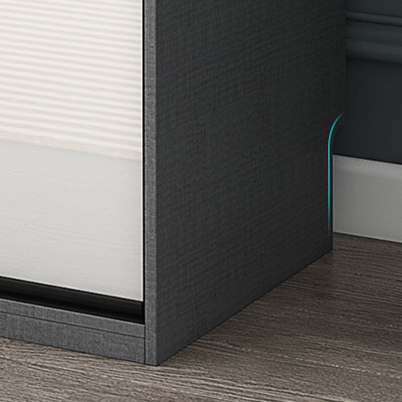 Guardaroba in stile moderno color armadio in legno per la casa