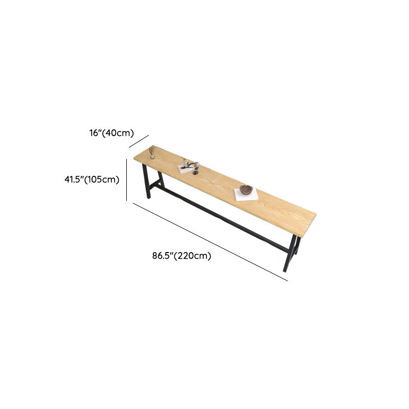 Eigentijdse pubtafel op barhoogte, massief houten tafel op tegenhoogte
